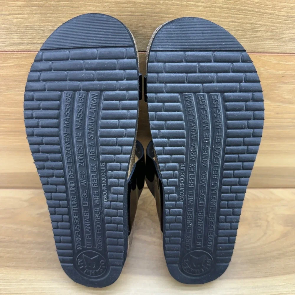 Mephisto Helen Sandals Womens 7 EU 37 Black Patent Leather Travel Vacation Walk